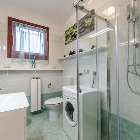 Villaggio Dei Fiori Con Piscina E Posto Incluso