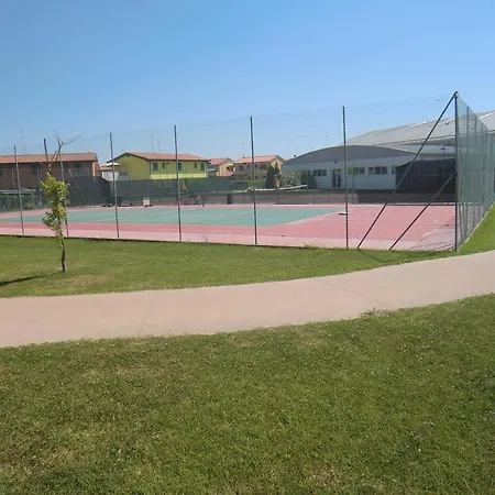 Villaggio Dei Fiori Con Piscina