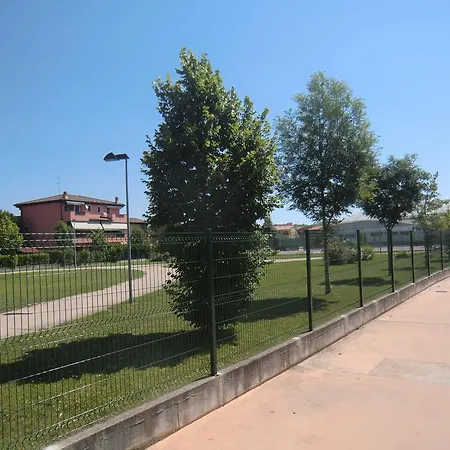 Villaggio Dei Fiori Con Piscina E Posto Incluso * Caorle