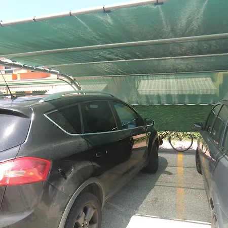 Villaggio Dei Fiori Con Piscina *