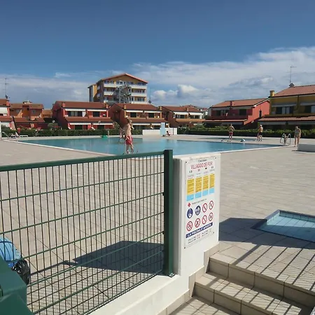 Villaggio Dei Fiori Con Piscina Caorle