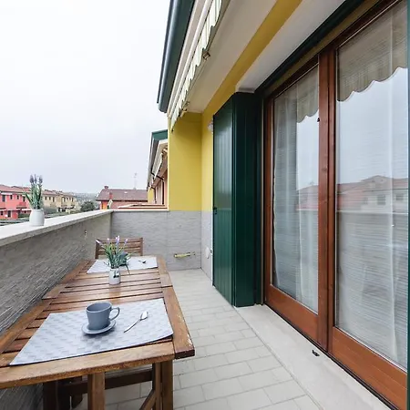 Villaggio Dei Fiori Con Piscina Apartment